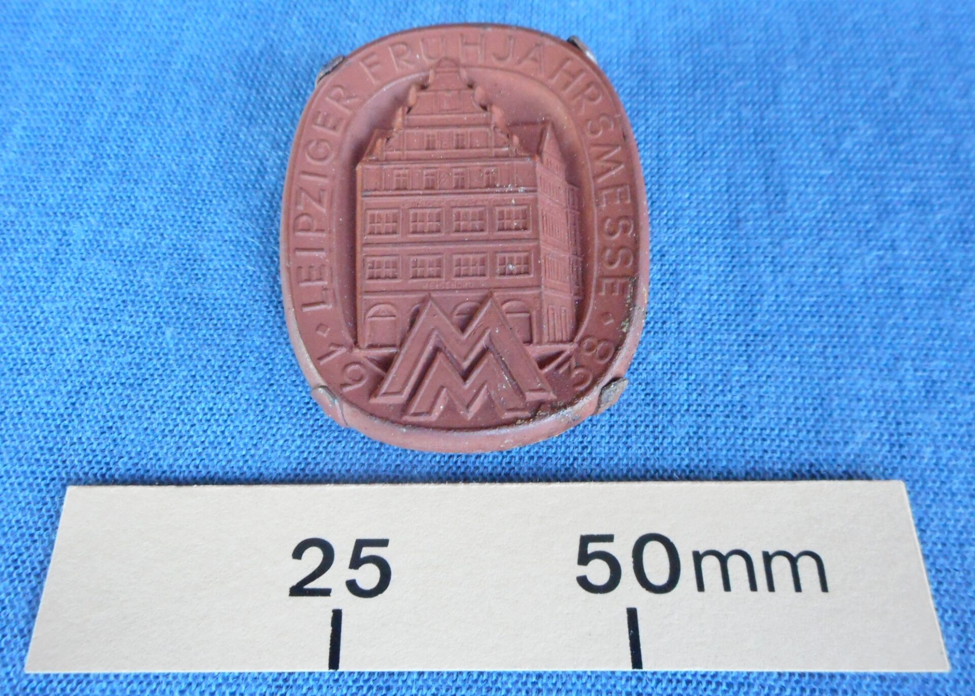 Attendees badge for the 1938 Leipzig Spring Fair