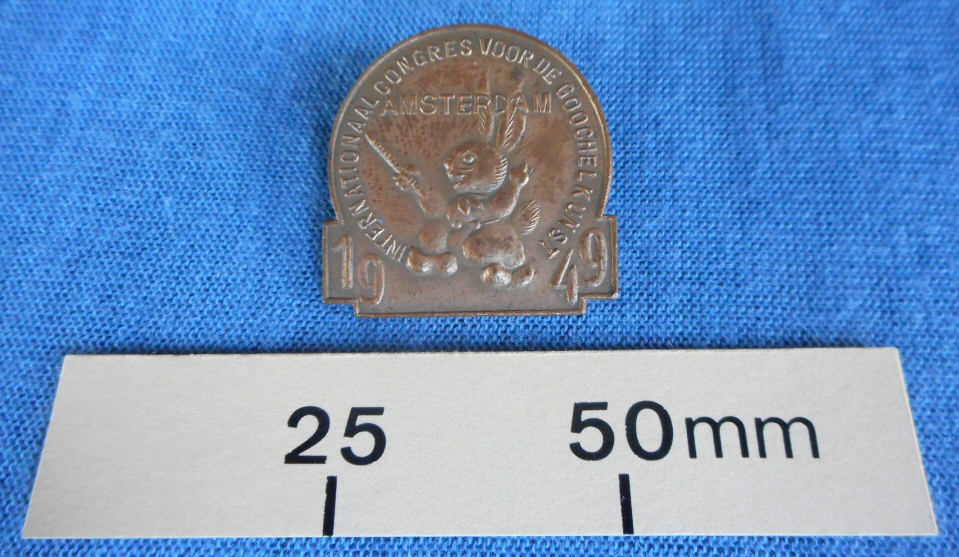 Attendees badge for the International Congress for Magic Art, Amsterdam, 1949