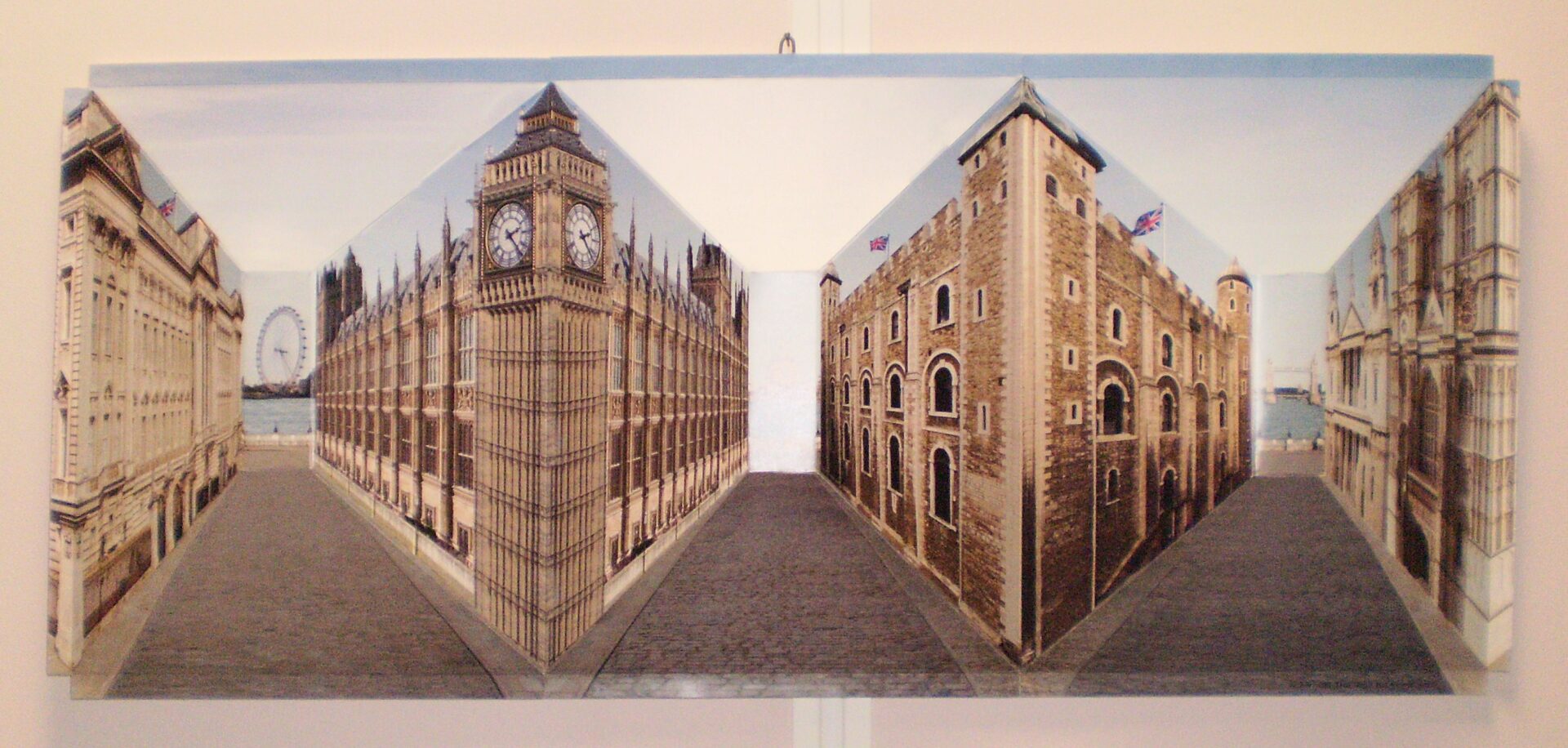 ‘3D’ optical illusion: Off the Wall art print “Landmarks of London”