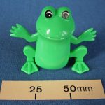 Plastic wind up dancing frog, made in China