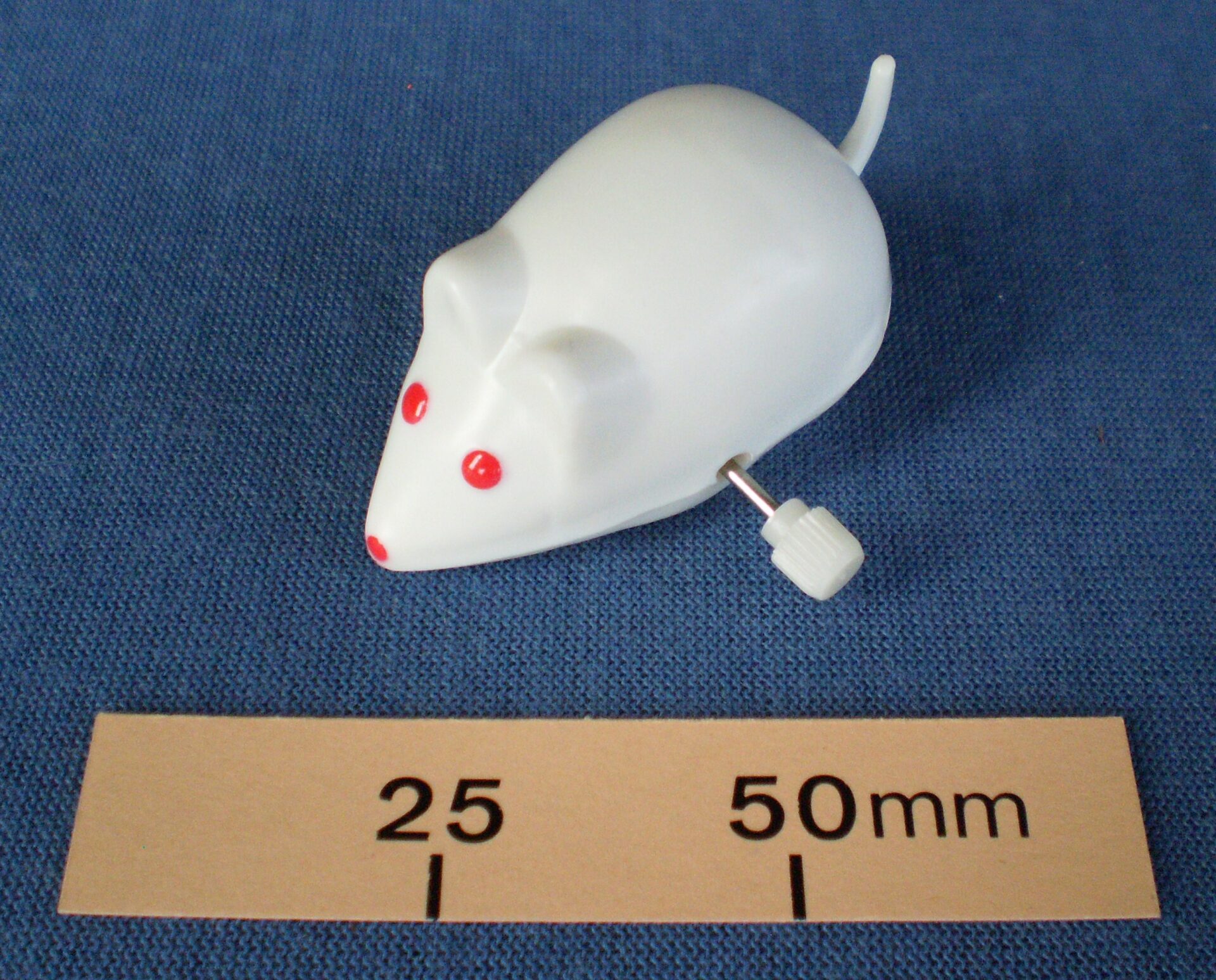 Plastic wind up mouse, made in China