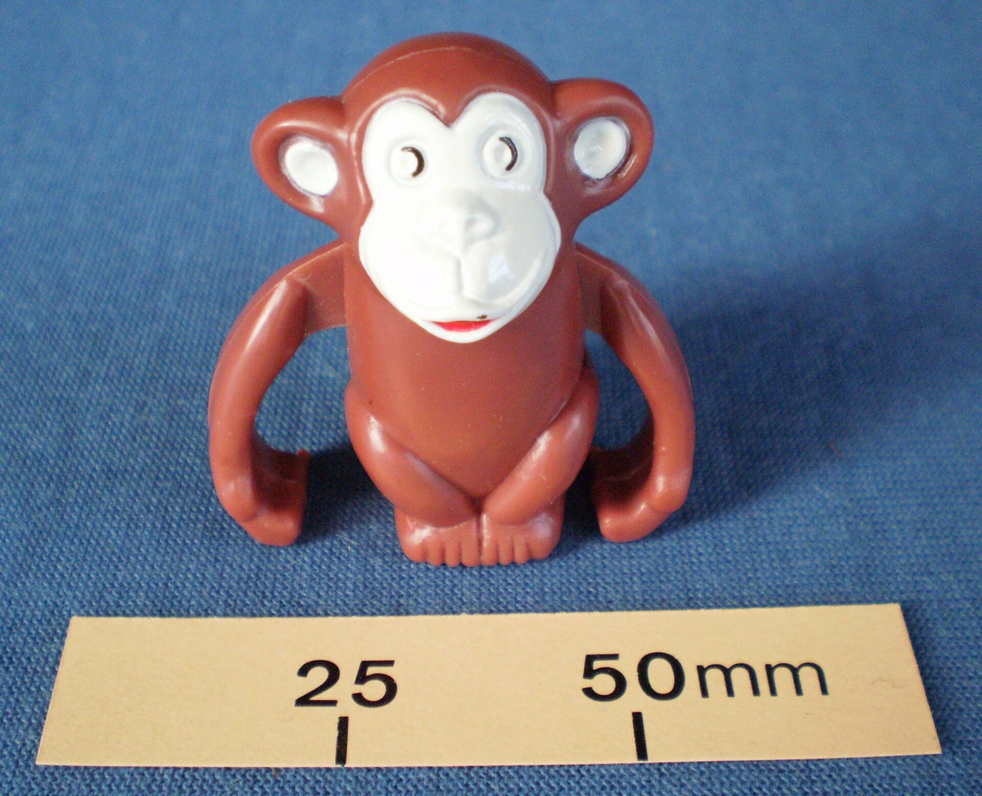 Plastic wind up walking monkey, made in China
