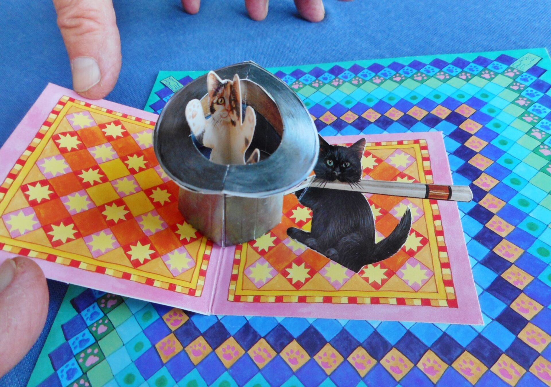 Kitten in top hat pop-up card