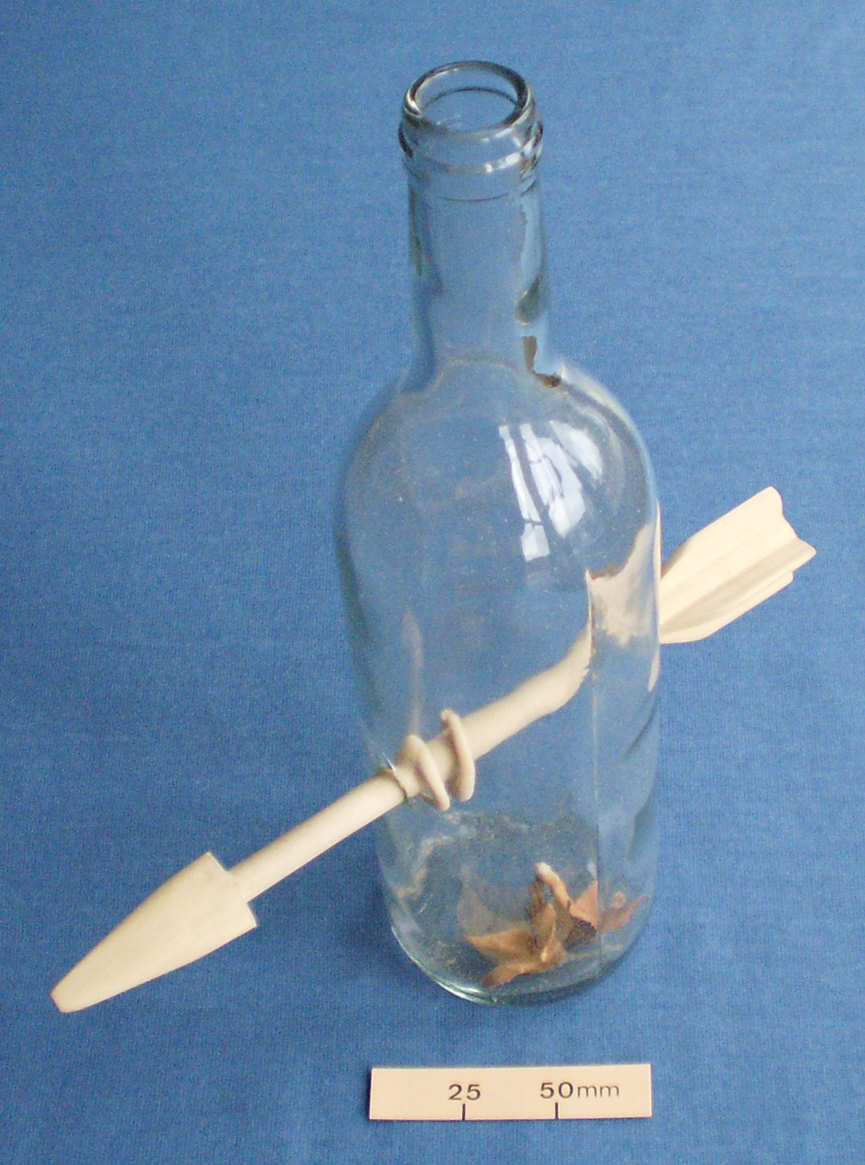 Arrow Through Bottle impossible object
