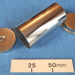Canister for vanishing a silk