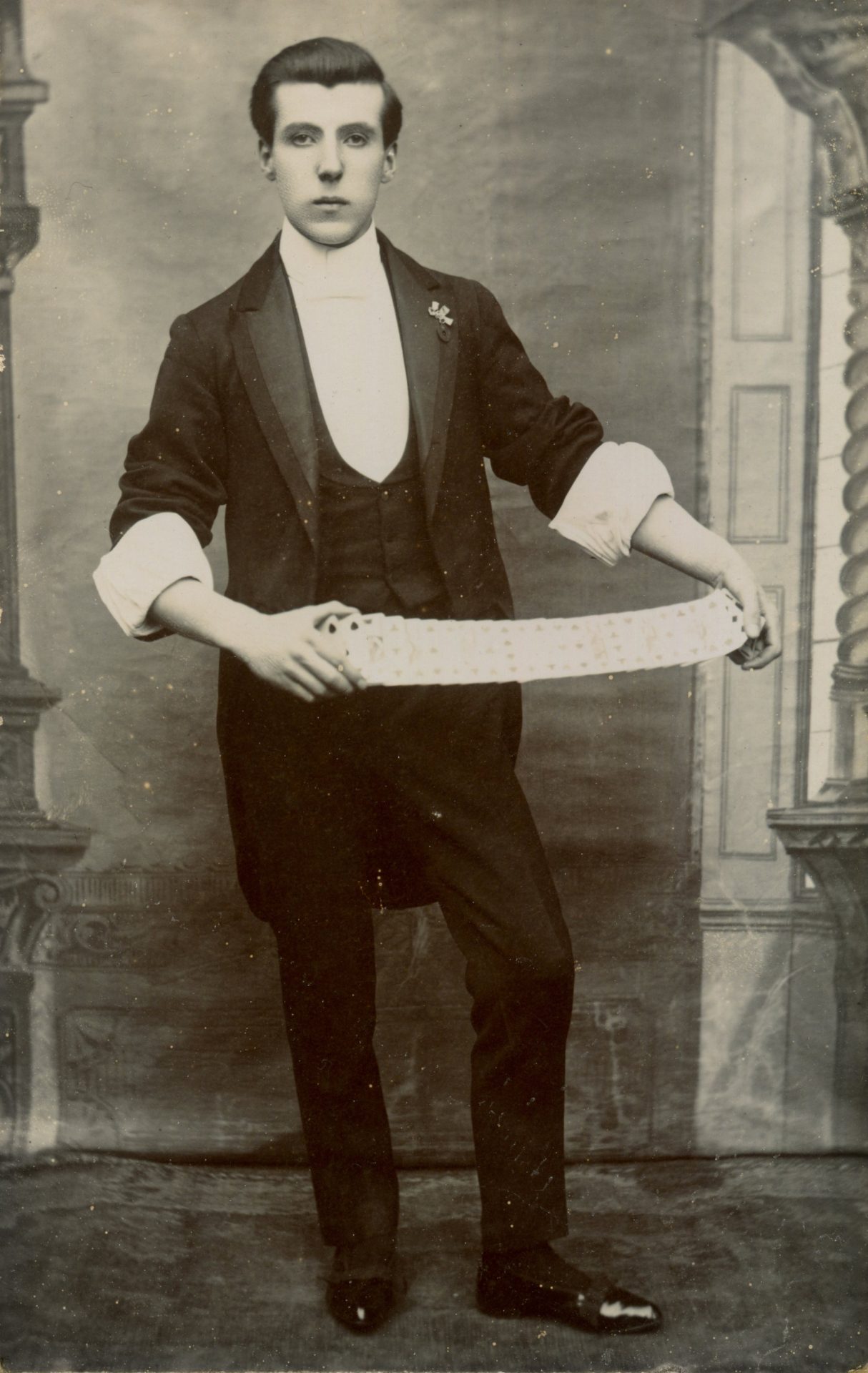 Photographic postcard of Gus Fowler